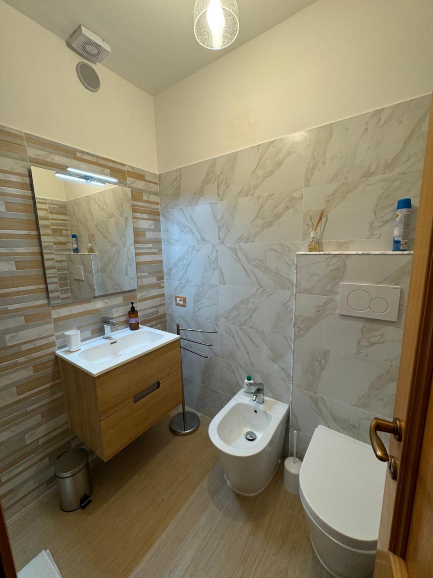 Attico - Terrazza Su Castello Apartment Castel Di Sangro Ngoại thất bức ảnh